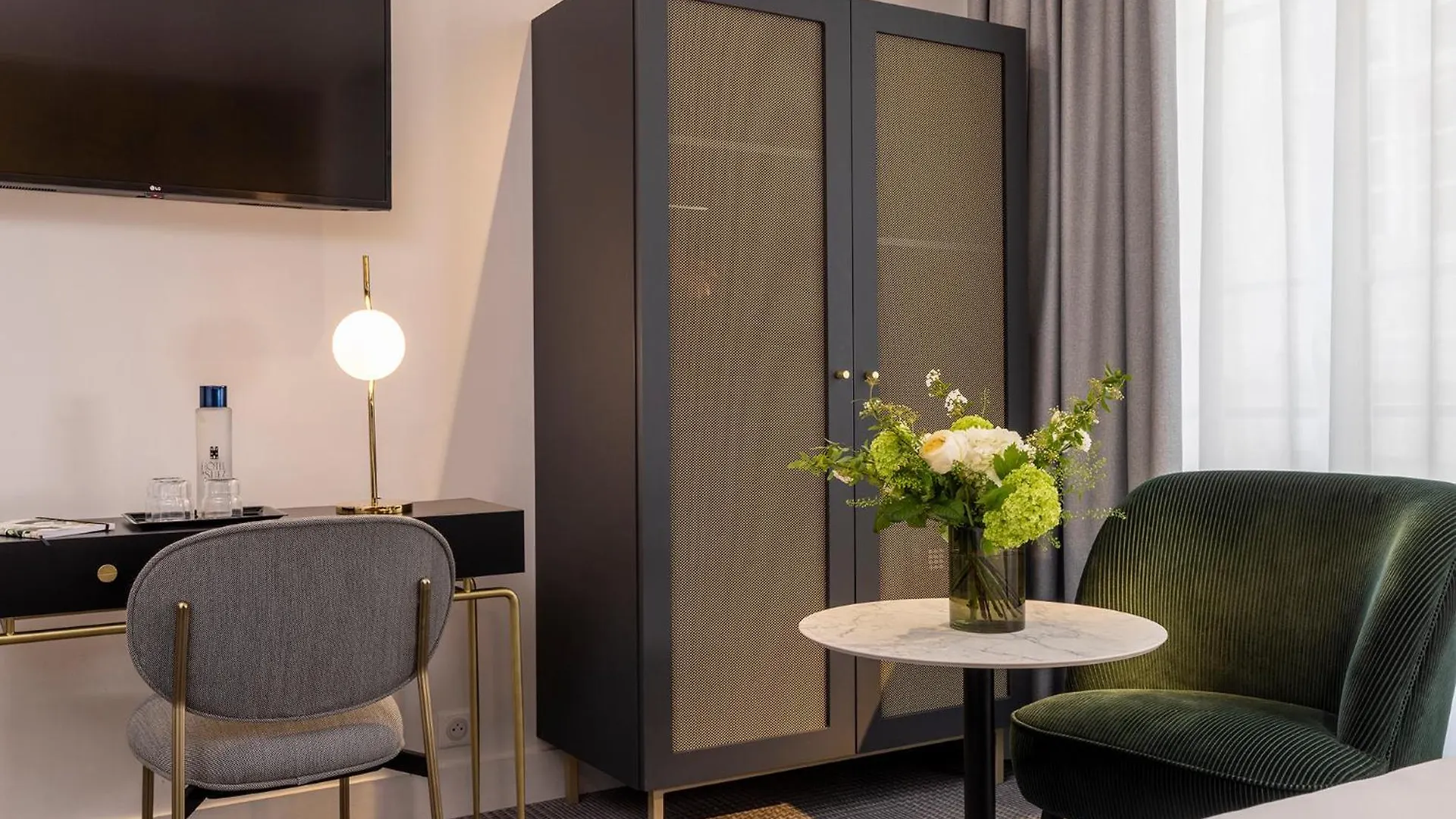 Hotel De Suez Paris